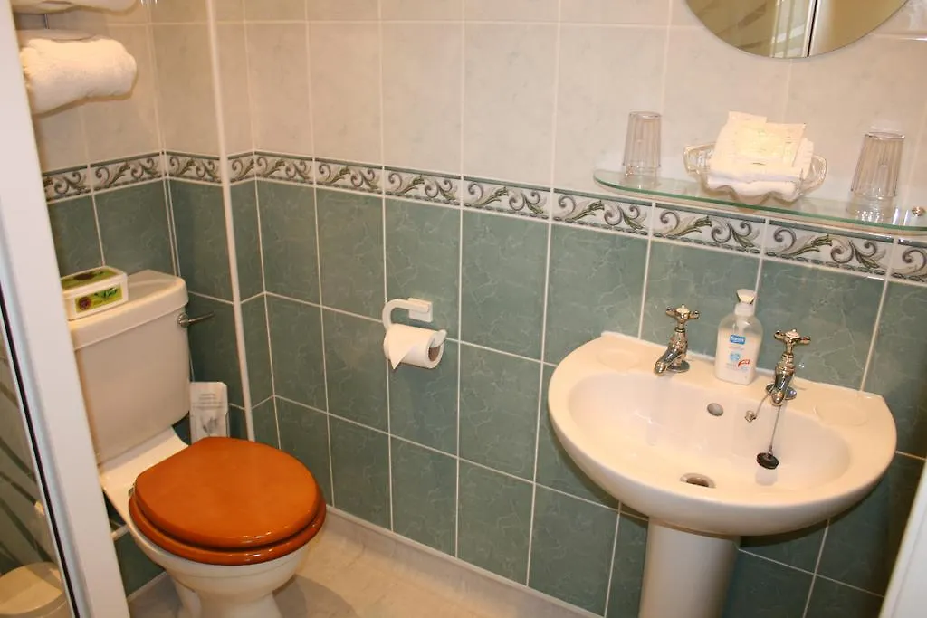 Bridge House B&B Cheltenham